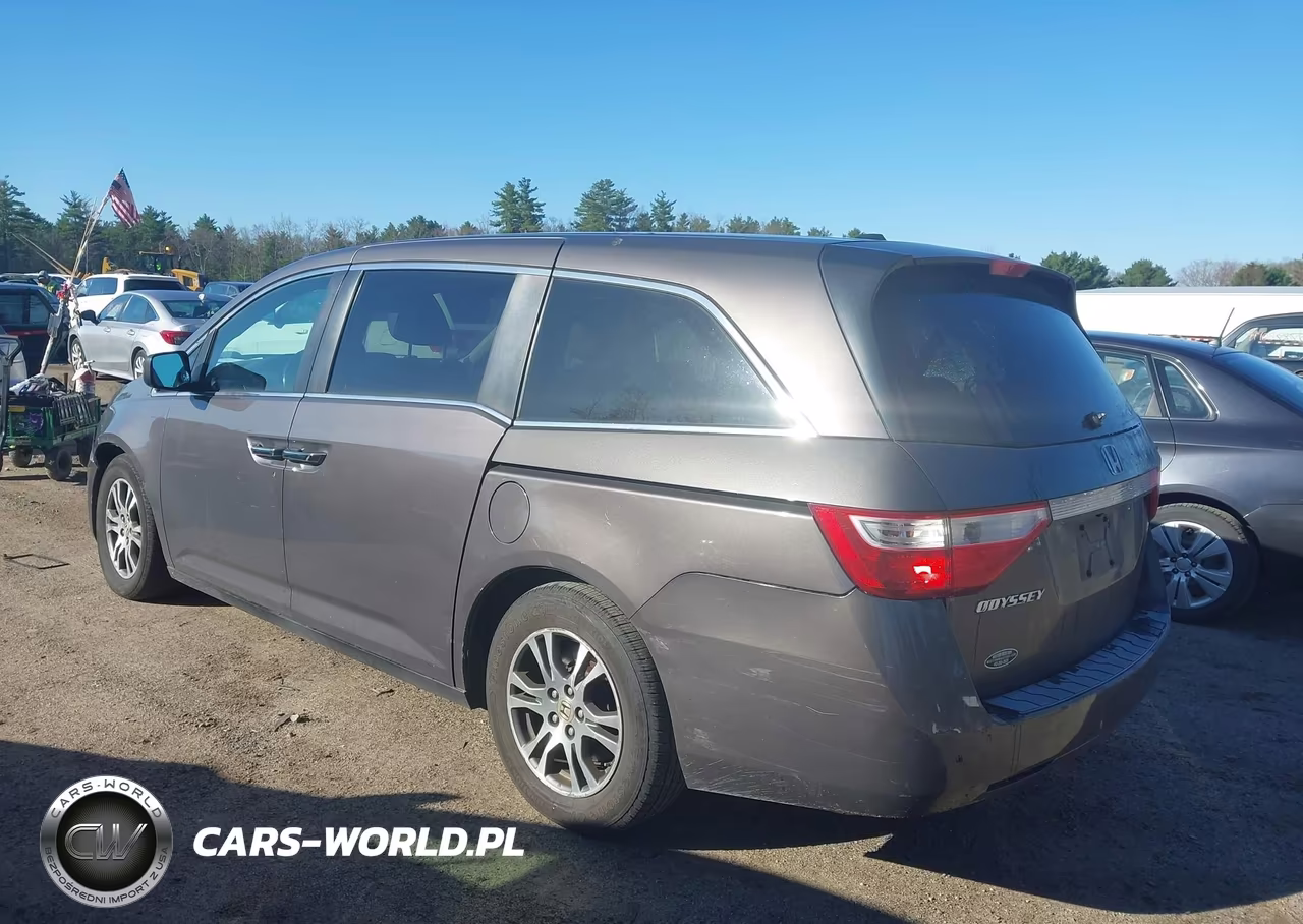 2013 Honda Odyssey Ex-L VIN:5FNRL5H68DB077744 - 3