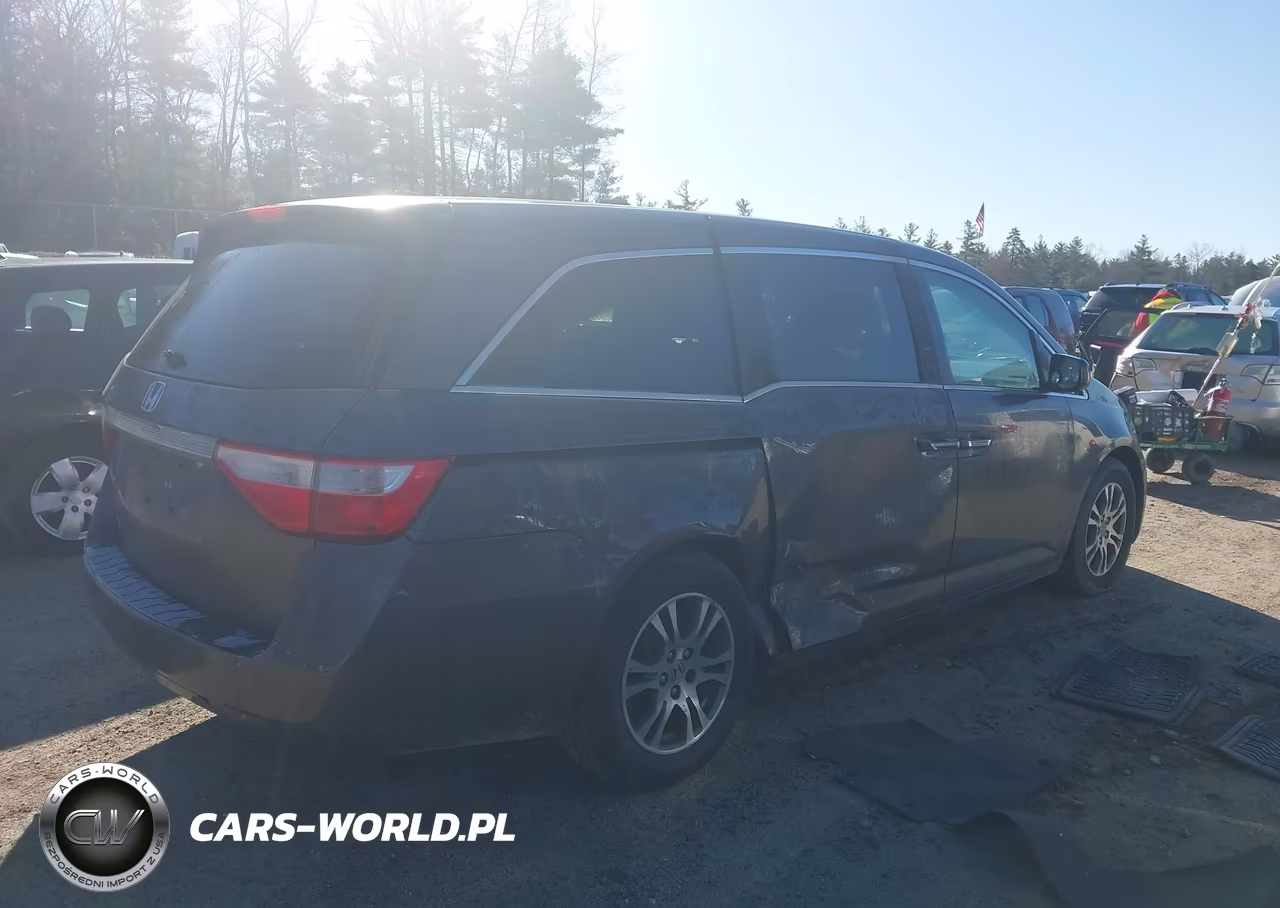 2013 Honda Odyssey Ex-L VIN:5FNRL5H68DB077744 - 4