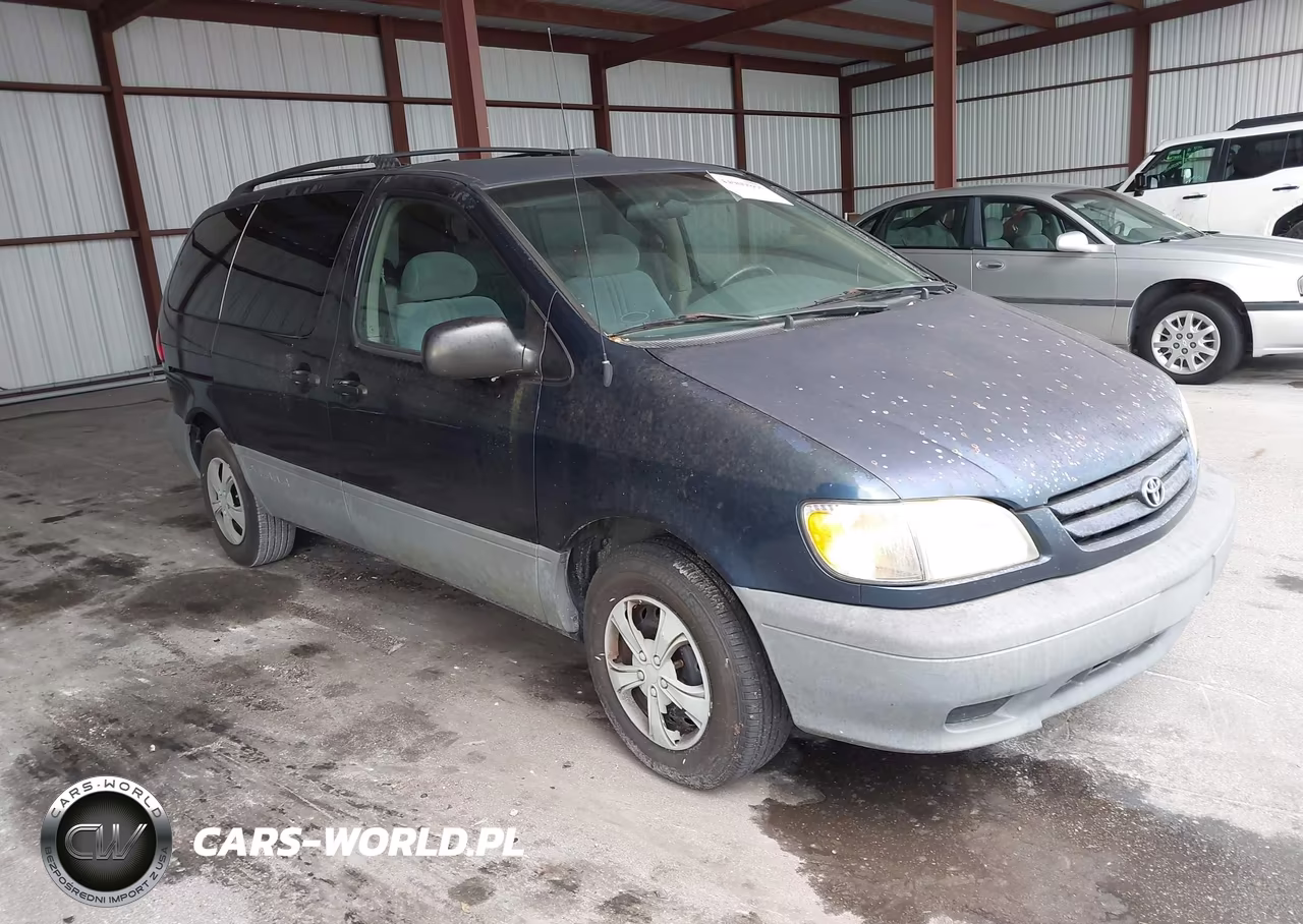 2002 Toyota Sienna Le