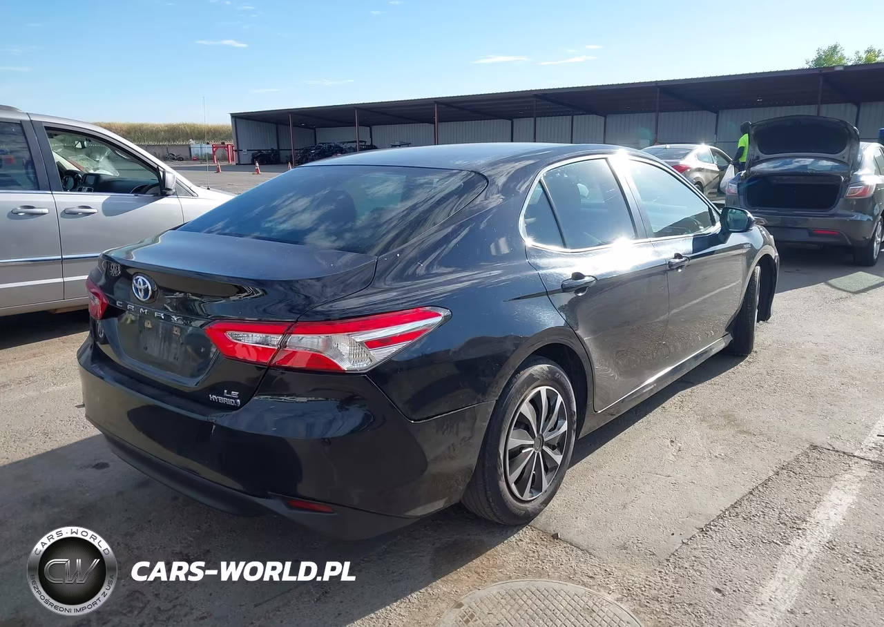 2018 Toyota Camry Hybrid Le VIN:4T1B31HK4JU500552 - 4