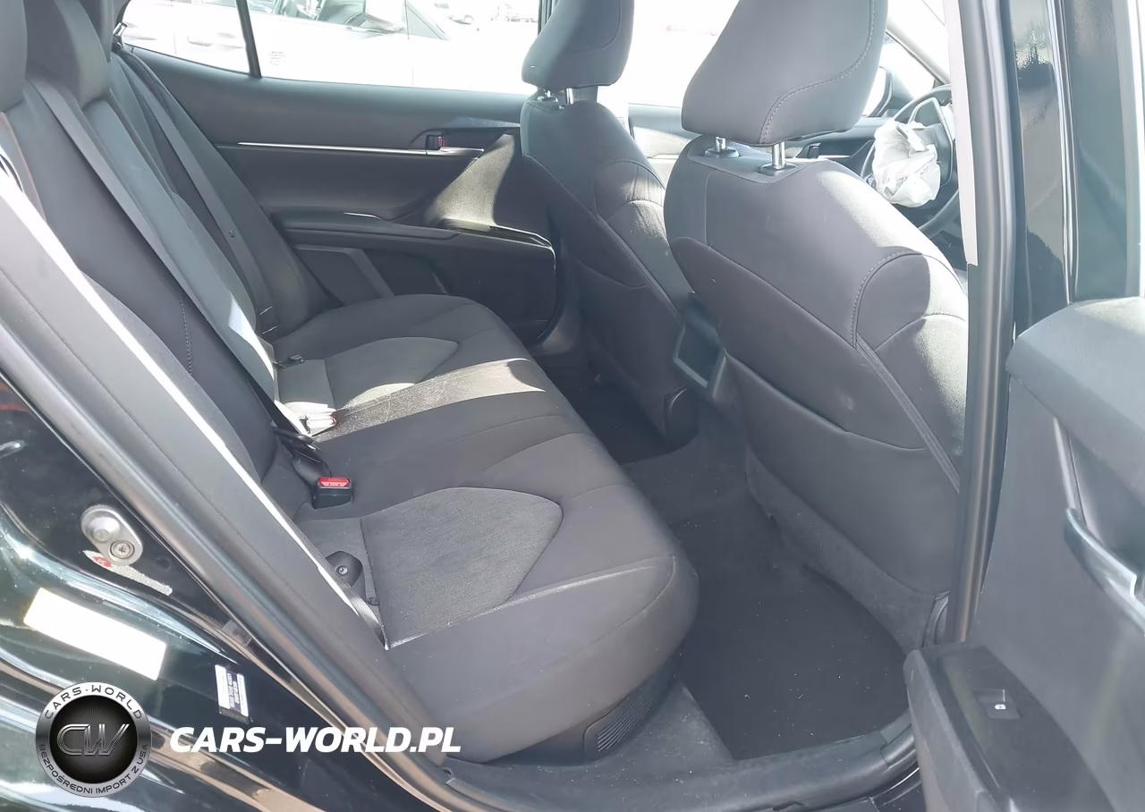 2018 Toyota Camry Hybrid Le VIN:4T1B31HK4JU500552 - 8
