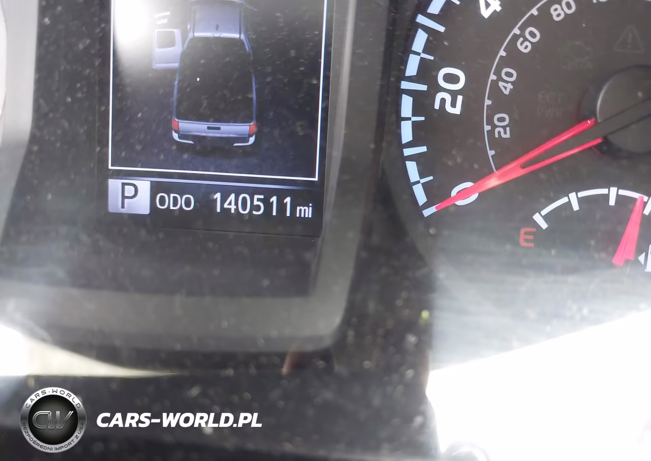 2018 Toyota Tacoma Sr VIN:5TFRX5GN9JX109762 - 15