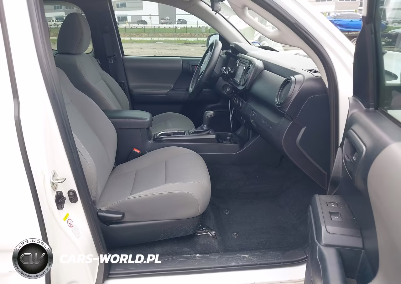 2018 Toyota Tacoma Sr VIN:5TFRX5GN9JX109762 - 5