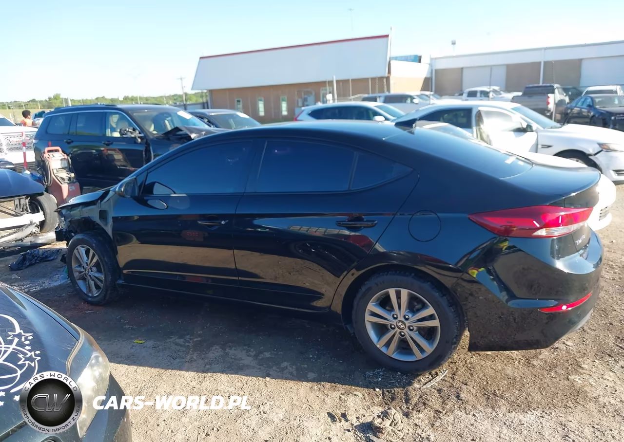 2018 Hyundai Elantra Value Edition VIN:5NPD84LF2JH323777 - 14