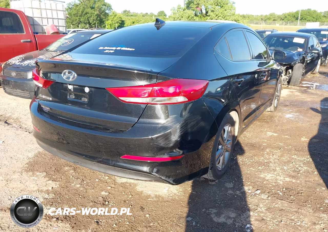 2018 Hyundai Elantra Value Edition VIN:5NPD84LF2JH323777 - 4