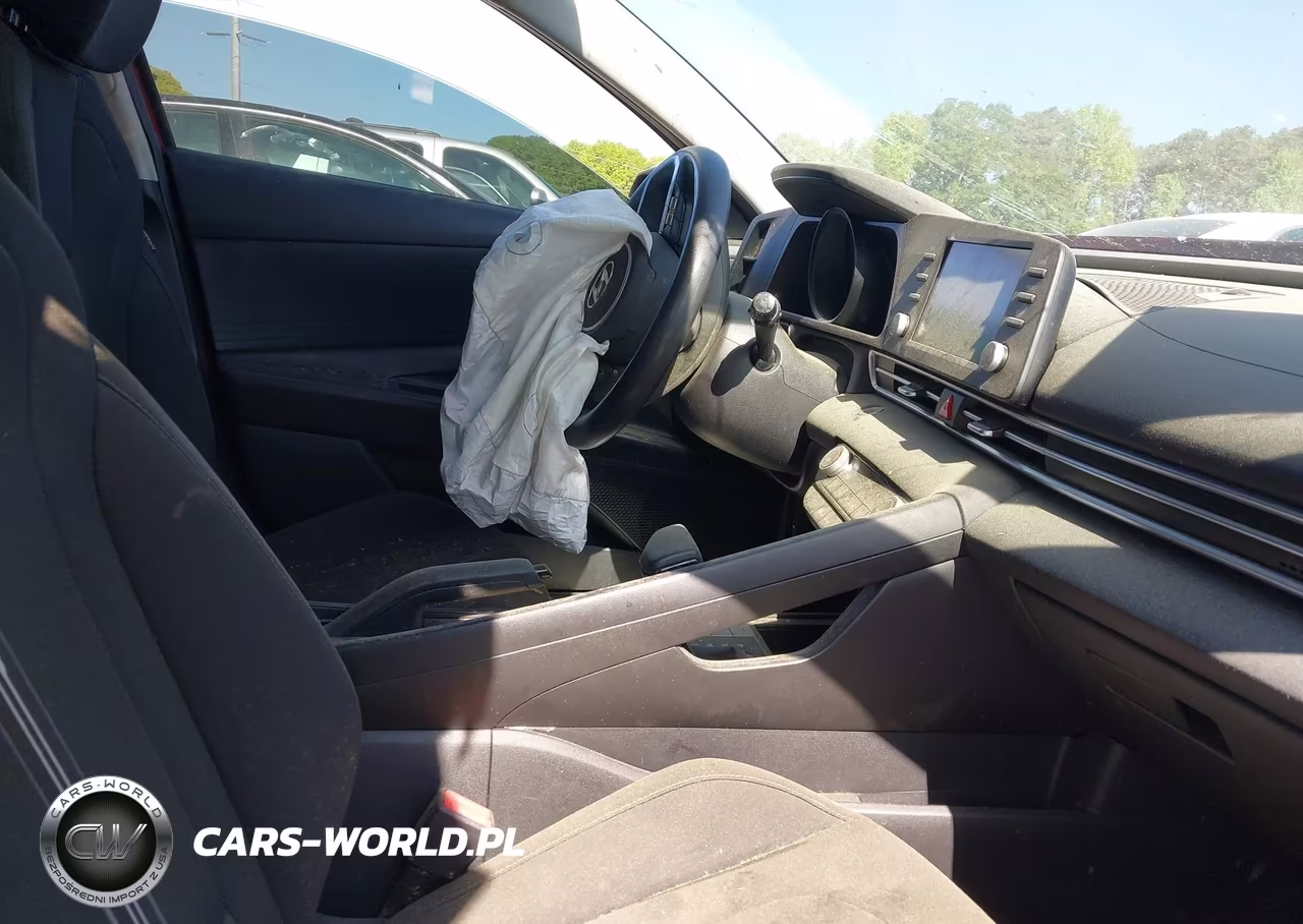 2021 Hyundai Elantra Sel VIN:KMHLM4AG4MU068266 - 5