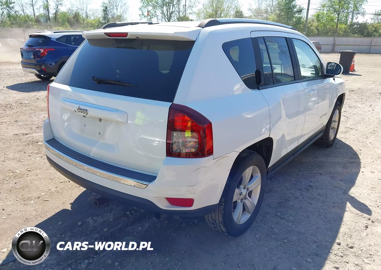 2015 Jeep Compass High Altitude Edition VIN:1C4NJDEB7FD208561 - 4