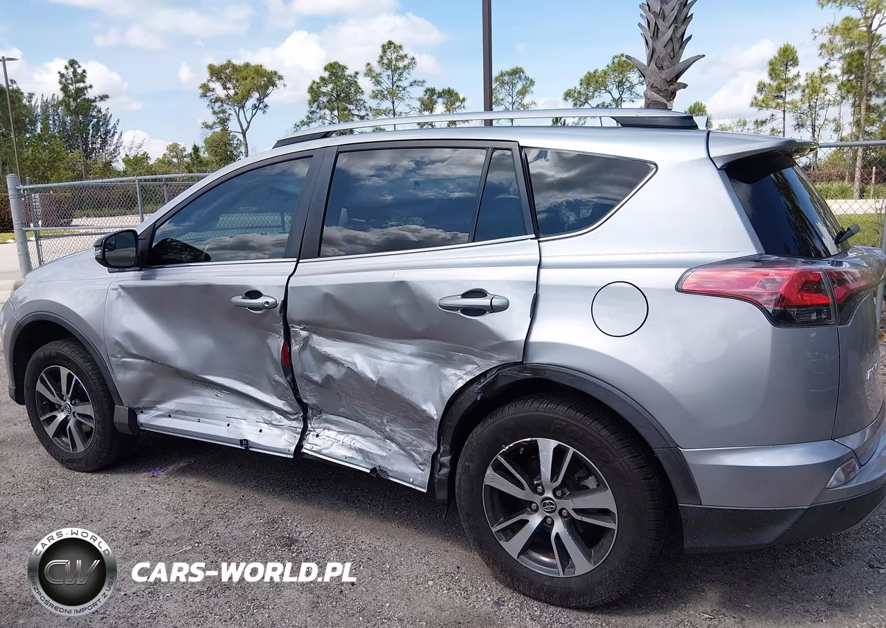 2018 Toyota Rav4 Xle VIN:2T3WFREV1JW489426 - 14