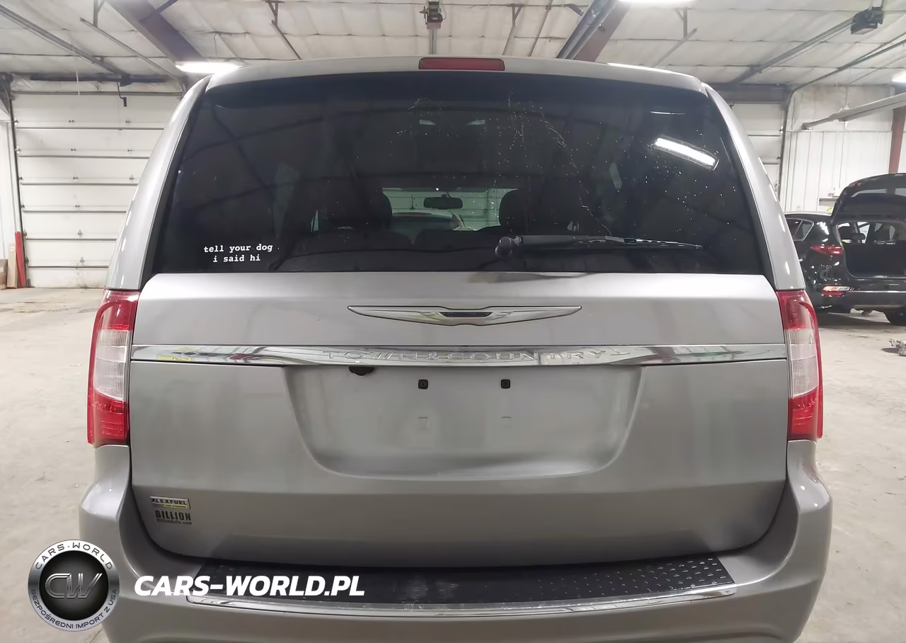 2016 Chrysler Town & Country Touring VIN:2C4RC1BG0GR268397 - 17