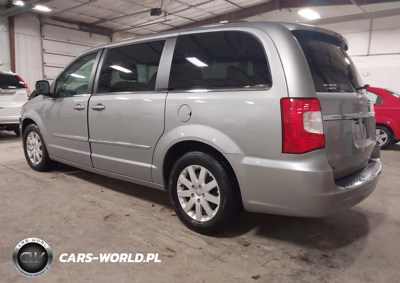 2016 Chrysler Town & Country Touring VIN:2C4RC1BG0GR268397 - 3