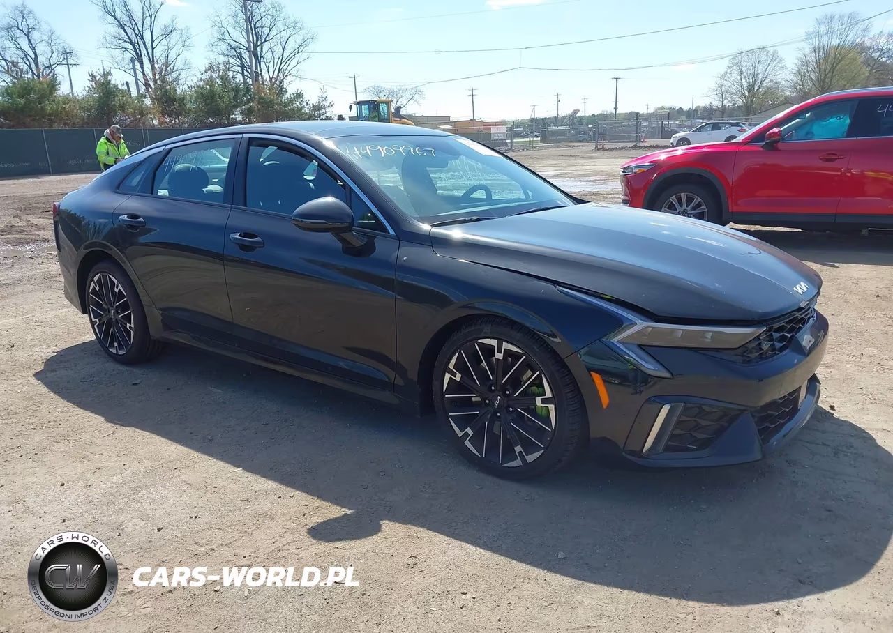 2026 Kia K5 Gt – zdjęcie 1 z 17