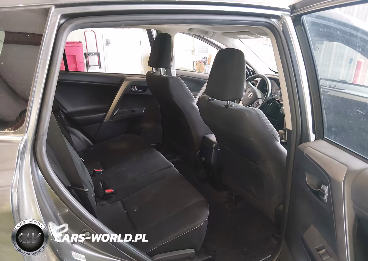 2018 Toyota Rav4 Xle VIN:JTMWFREV4JJ203373 - 8