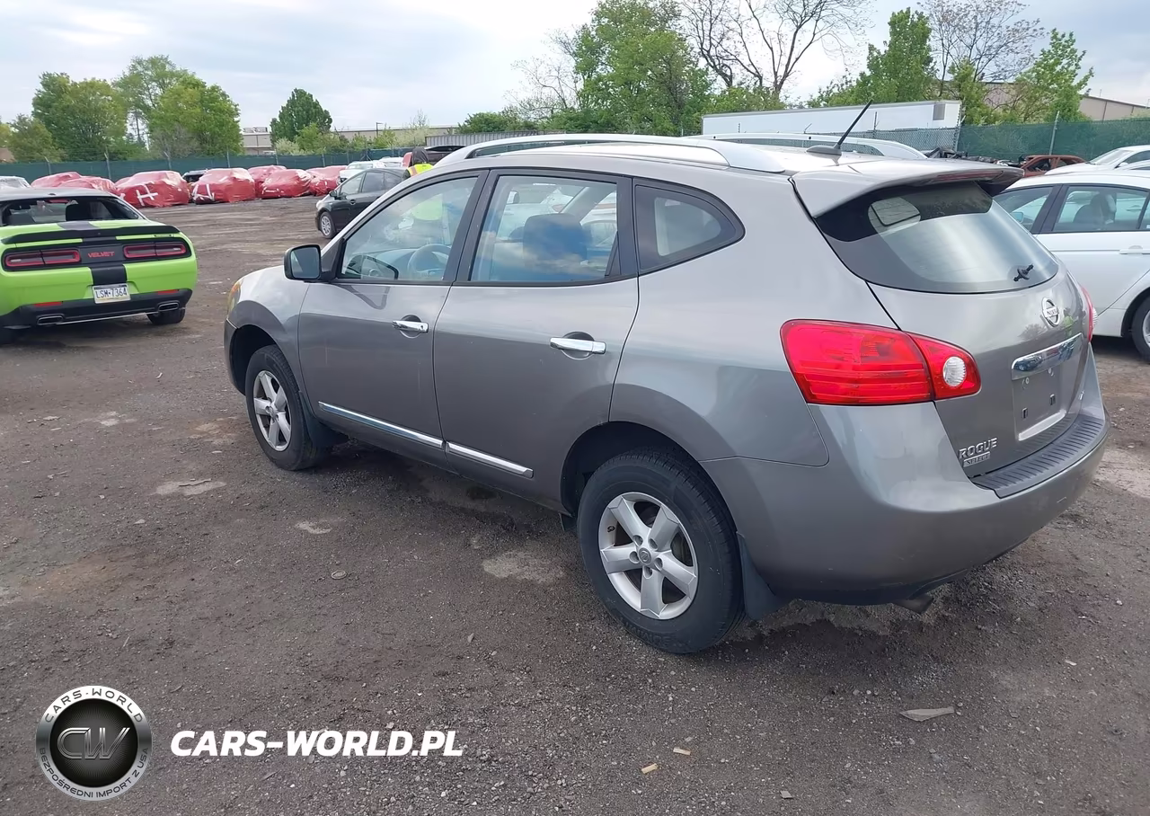 2014 Nissan Rogue Select S VIN:JN8AS5MV6EW718985 - 3