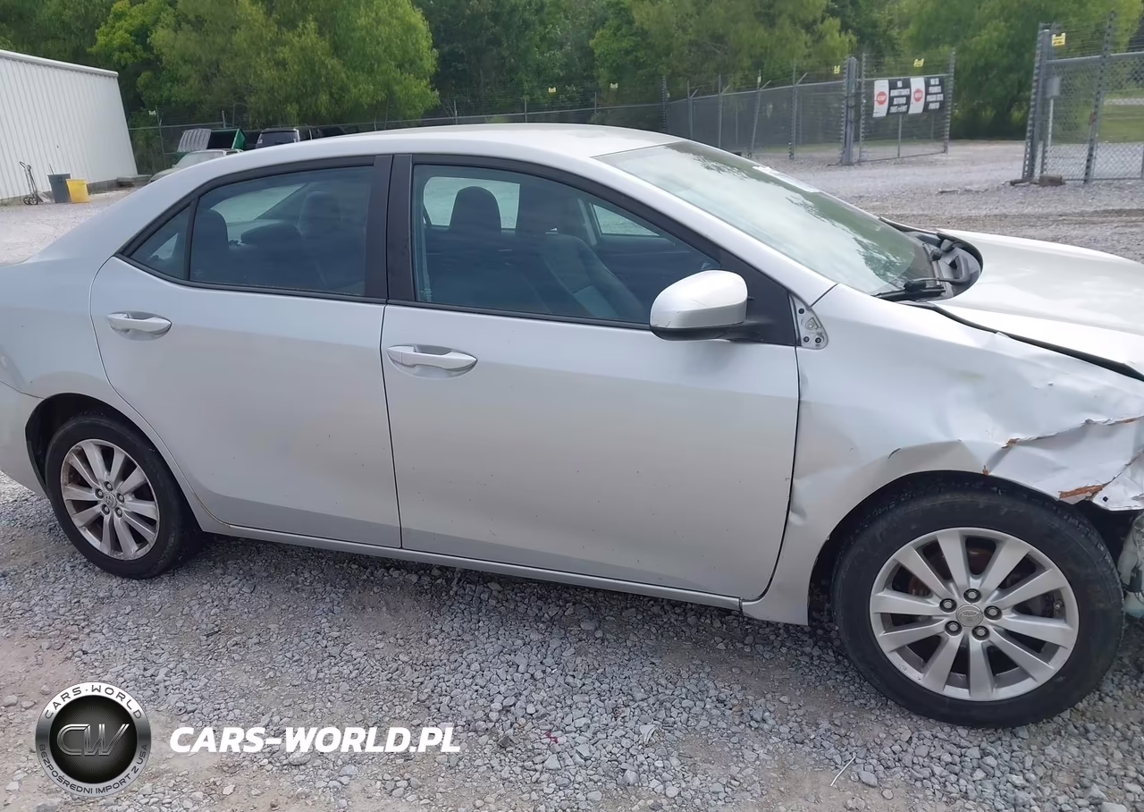 2017 Toyota Corolla Le VIN:5YFBURHE6HP651605 - 13