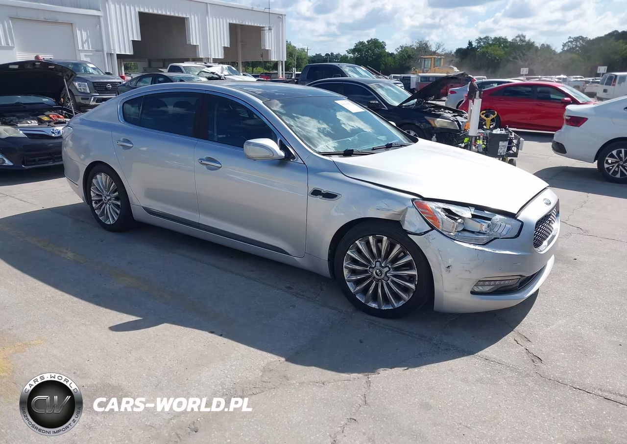 2015 KIA K900 