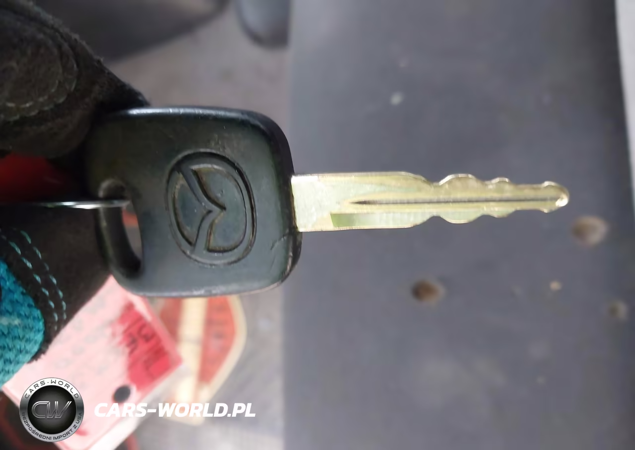 2000 Mazda B3000 Se-Tl VIN:4F4YR16V0YTM21686 - 11