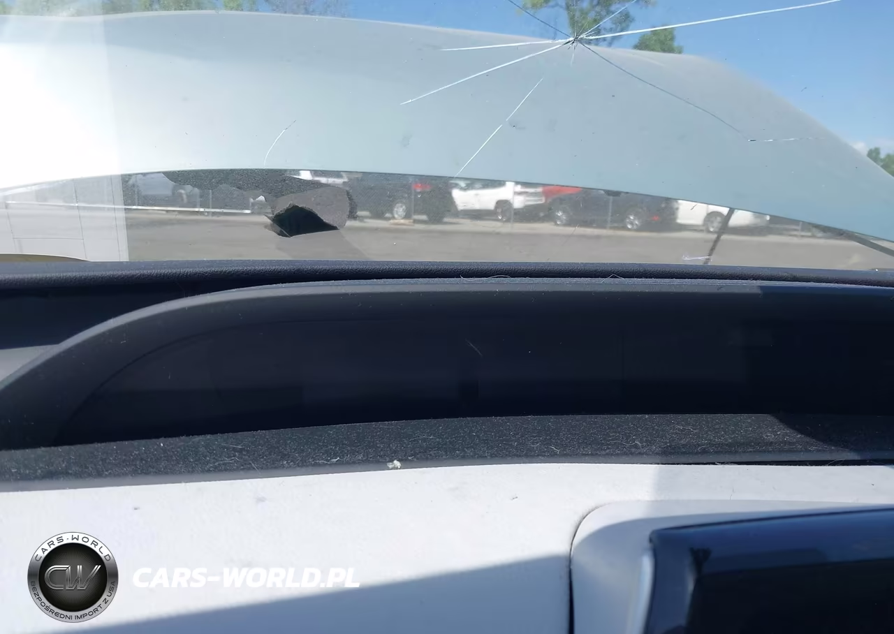 2018 Toyota Prius Two VIN:JTDKBRFUXJ3599880 - 15