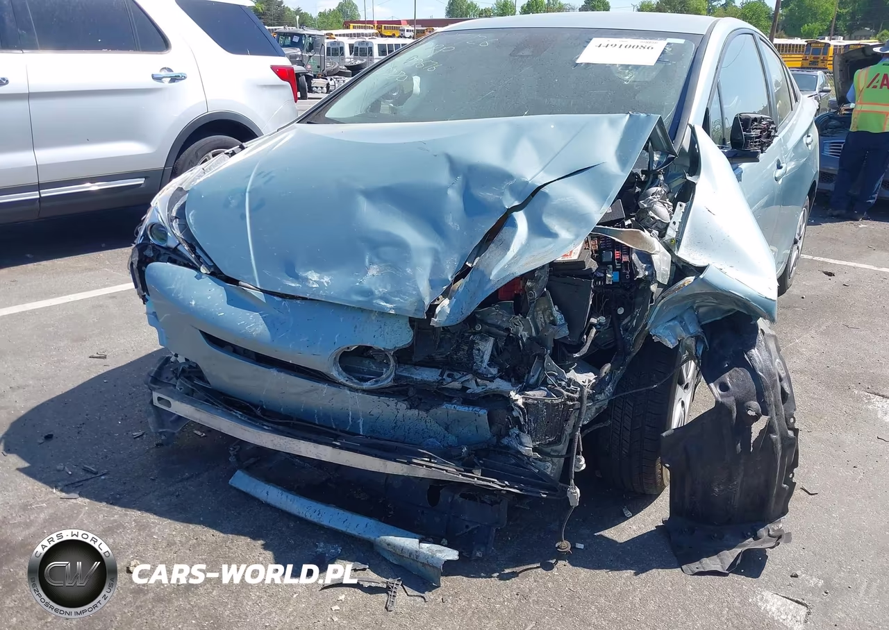 2018 Toyota Prius Two VIN:JTDKBRFUXJ3599880 - 6