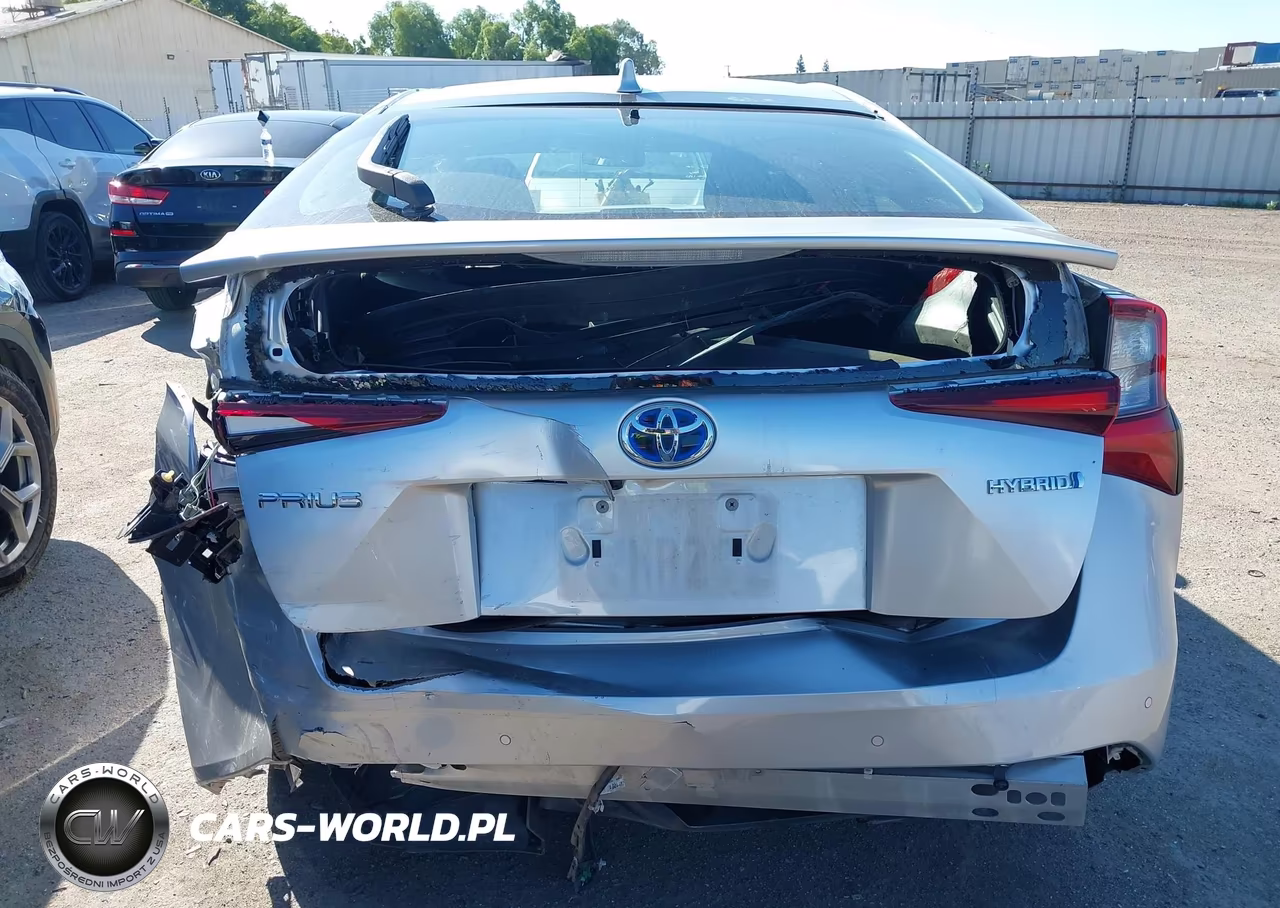 2022 Toyota Prius Le VIN:JTDKAMFU0N3159016 - 17