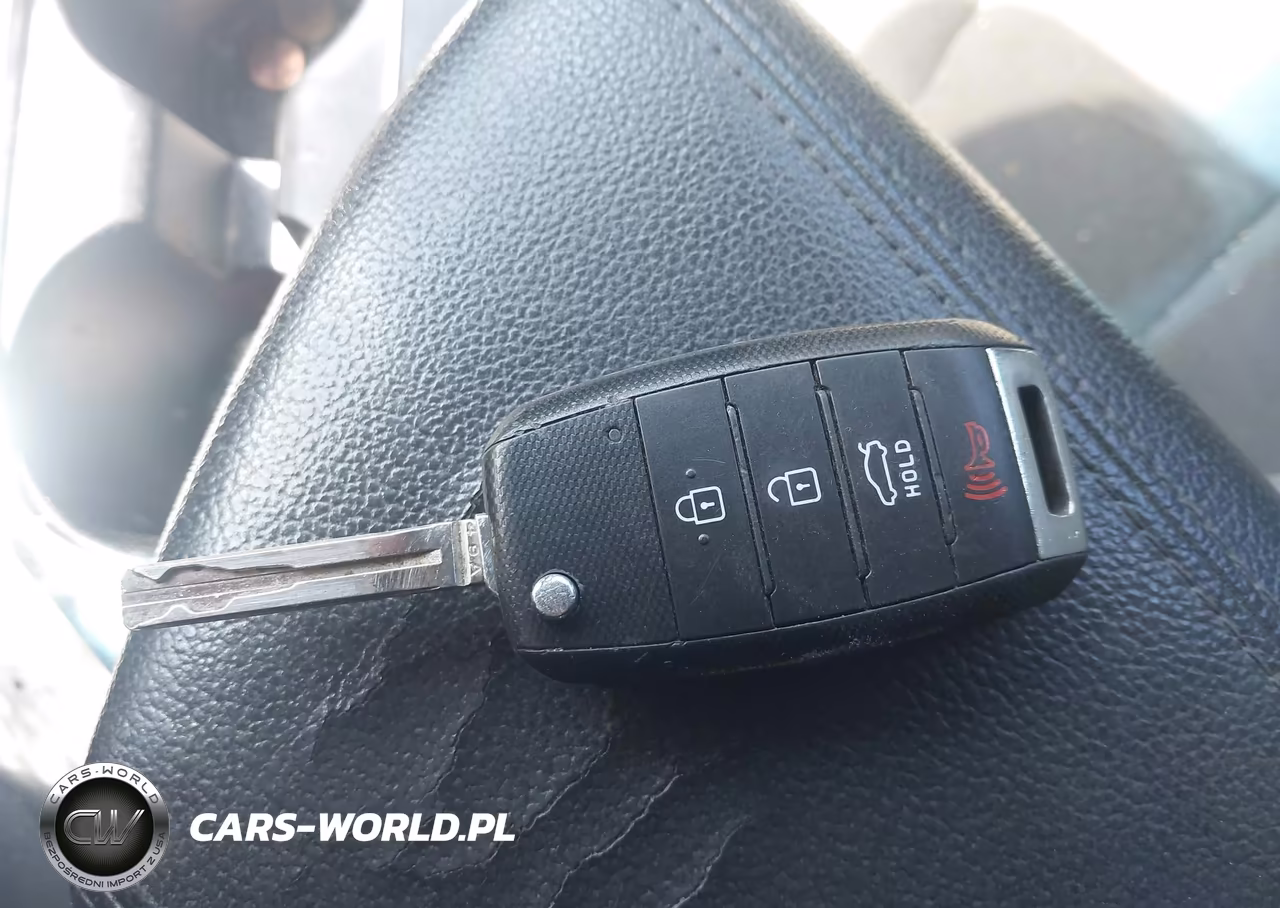 2015 Kia Optima Lx VIN:5XXGM4A74FG515502 - 11