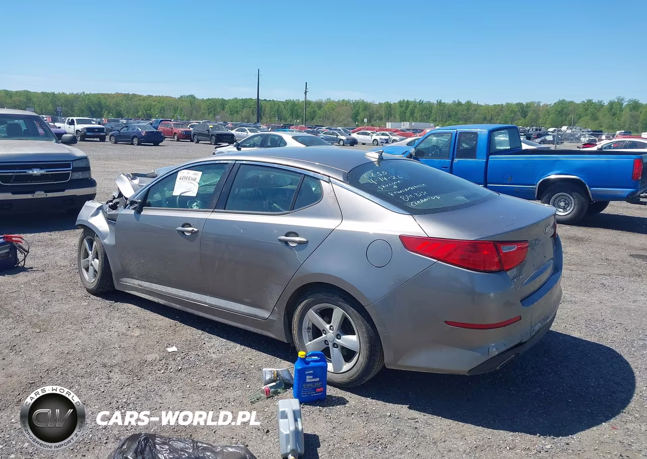 2015 Kia Optima Lx VIN:5XXGM4A74FG515502 - 3