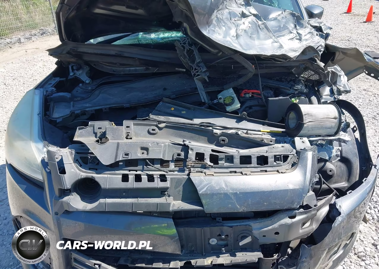 2015 Ford Escape Titanium VIN:1FMCU0JX2FUB80205 - 10
