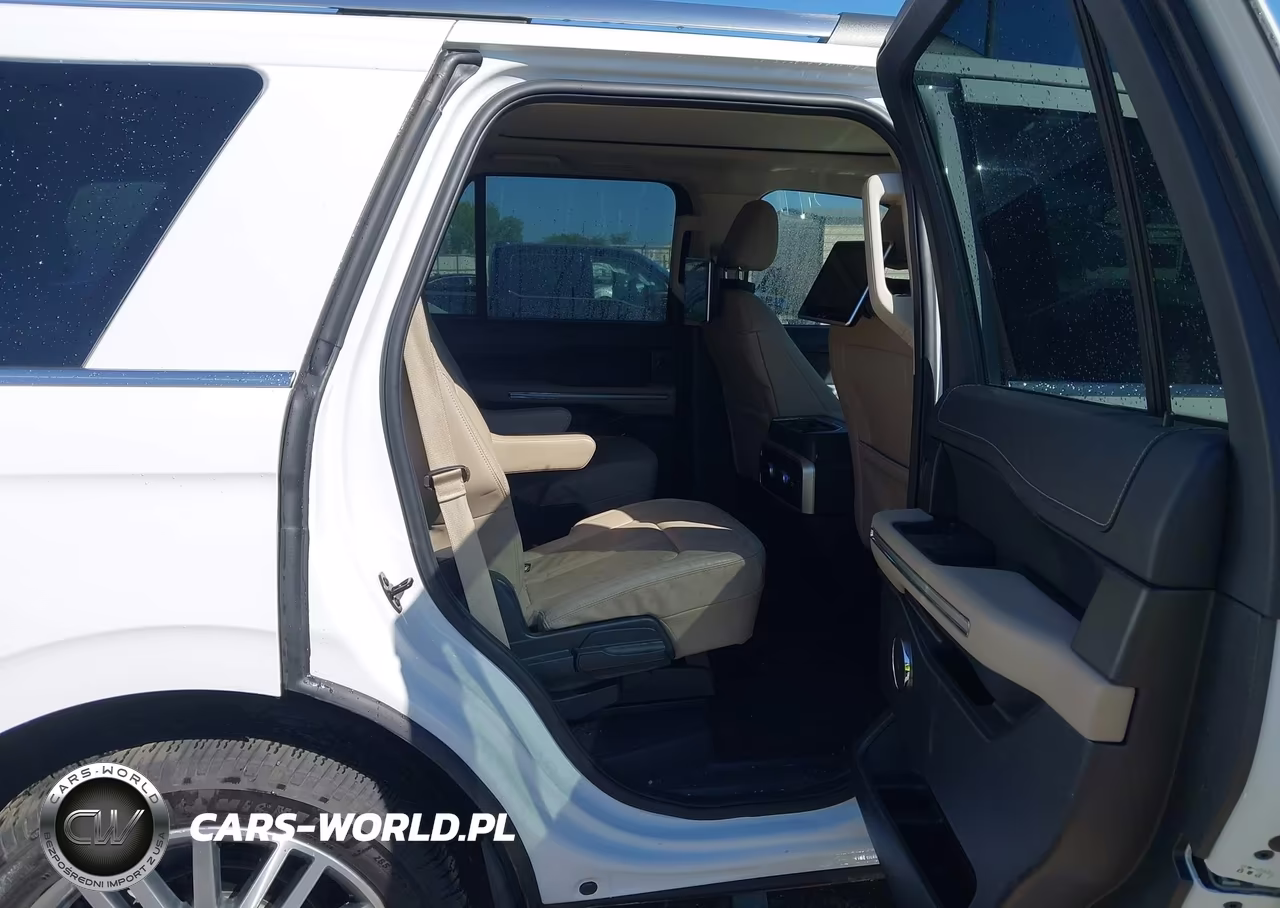 2023 Ford Expedition Limited VIN:1FMJU1K82PEA23080 - 8