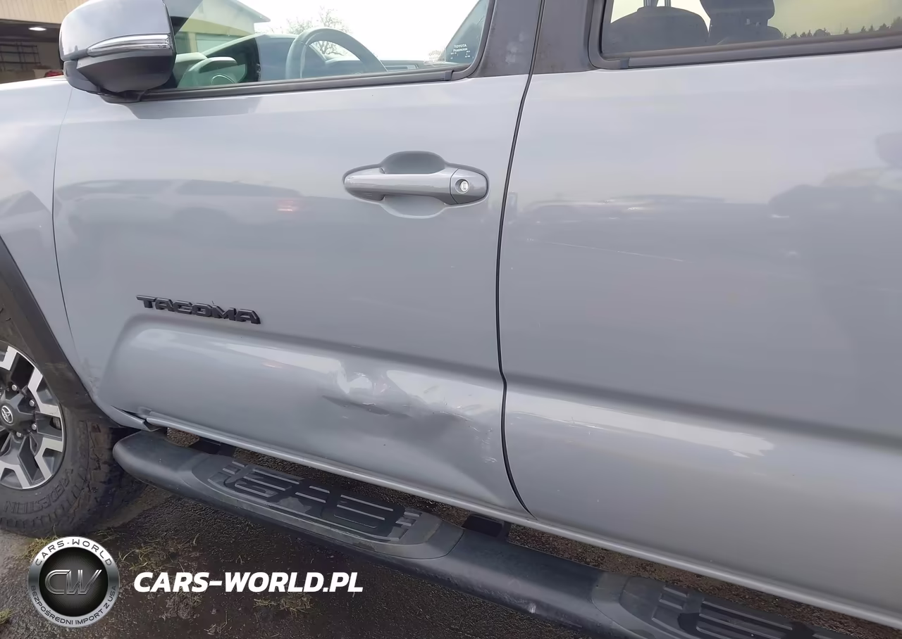 2019 Toyota Tacoma Trd Off Road VIN:3TMCZ5AN8KM275609 - 18