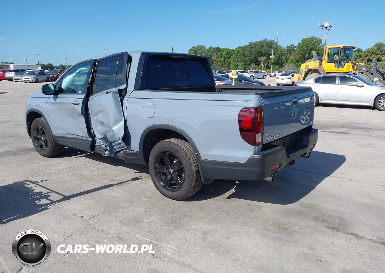 2022 Honda Ridgeline Black Edition VIN:5FPYK3F85NB022832 - 3