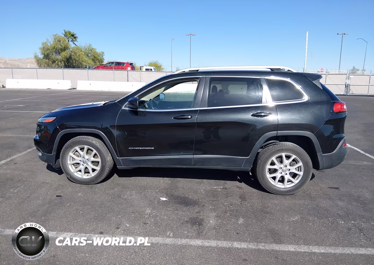 2016 Jeep Cherokee Latitude VIN:1C4PJMCB5GW214151 - 14
