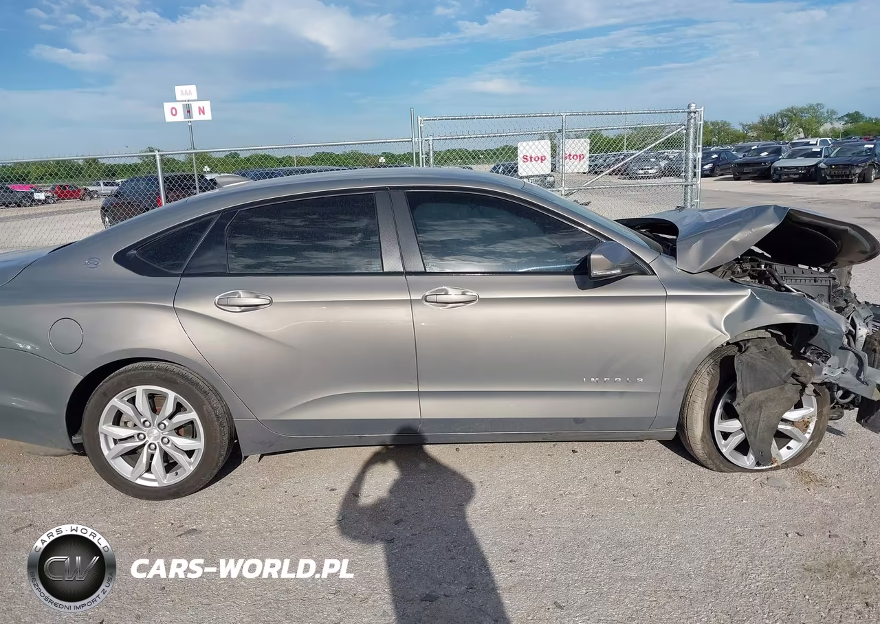 2017 Chevrolet Impala 1Lt VIN:2G1105S3XH9184009 - 14