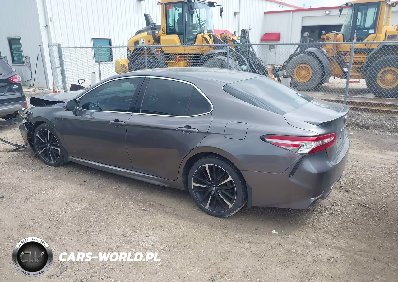 2018 Toyota Camry Xse VIN:4T1B61HK1JU090283 - 14
