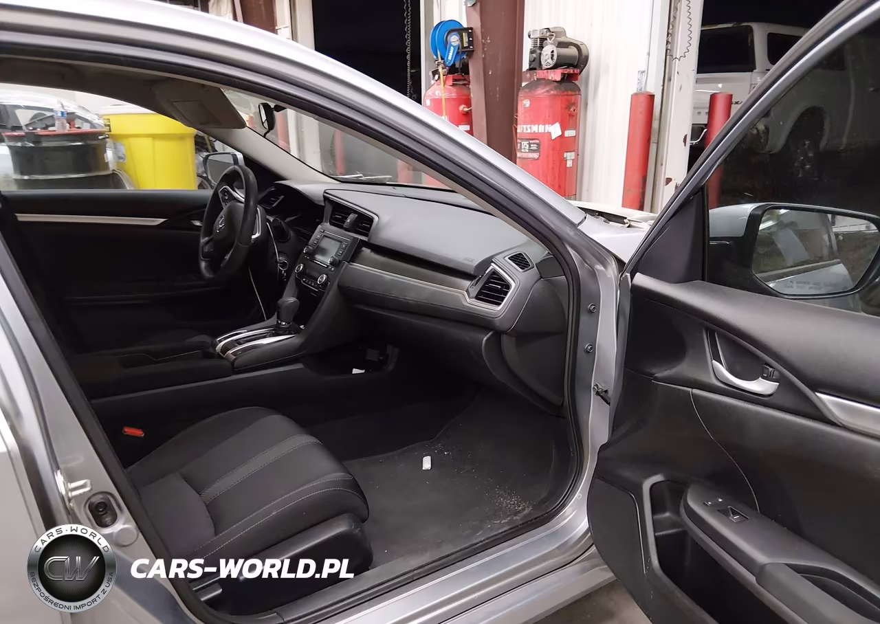 2020 Honda Civic Lx VIN:19XFC2F6XLE000138 - 5