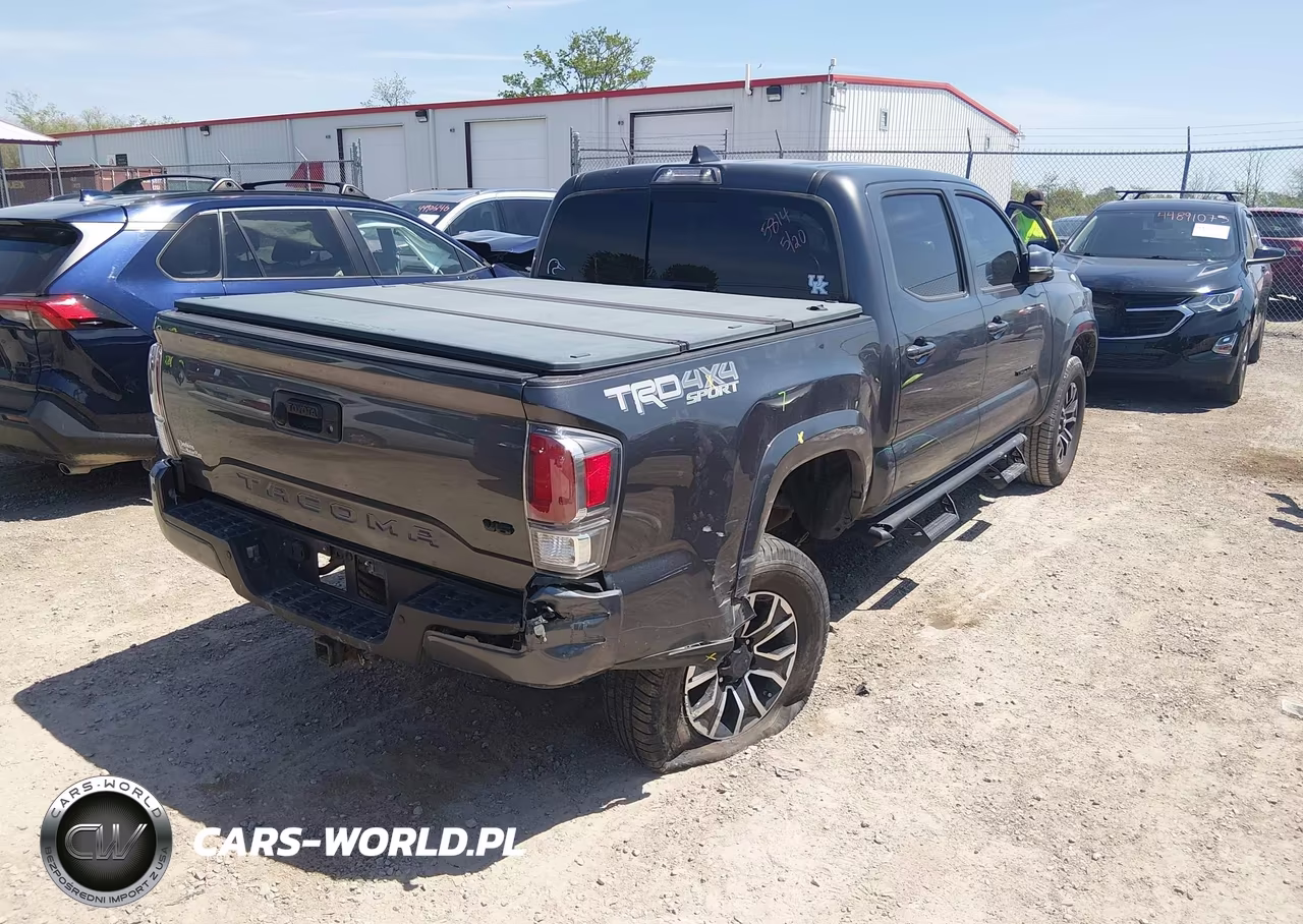 2021 Toyota Tacoma Trd Sport VIN:3TMCZ5AN7MM385814 - 4