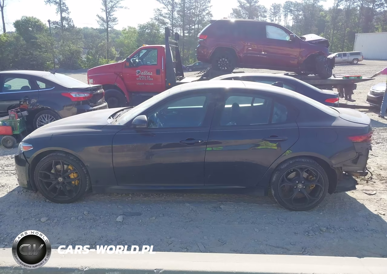 2017 Alfa Romeo Giulia Ti Awd VIN:ZARFAEENXH7538433 - 14