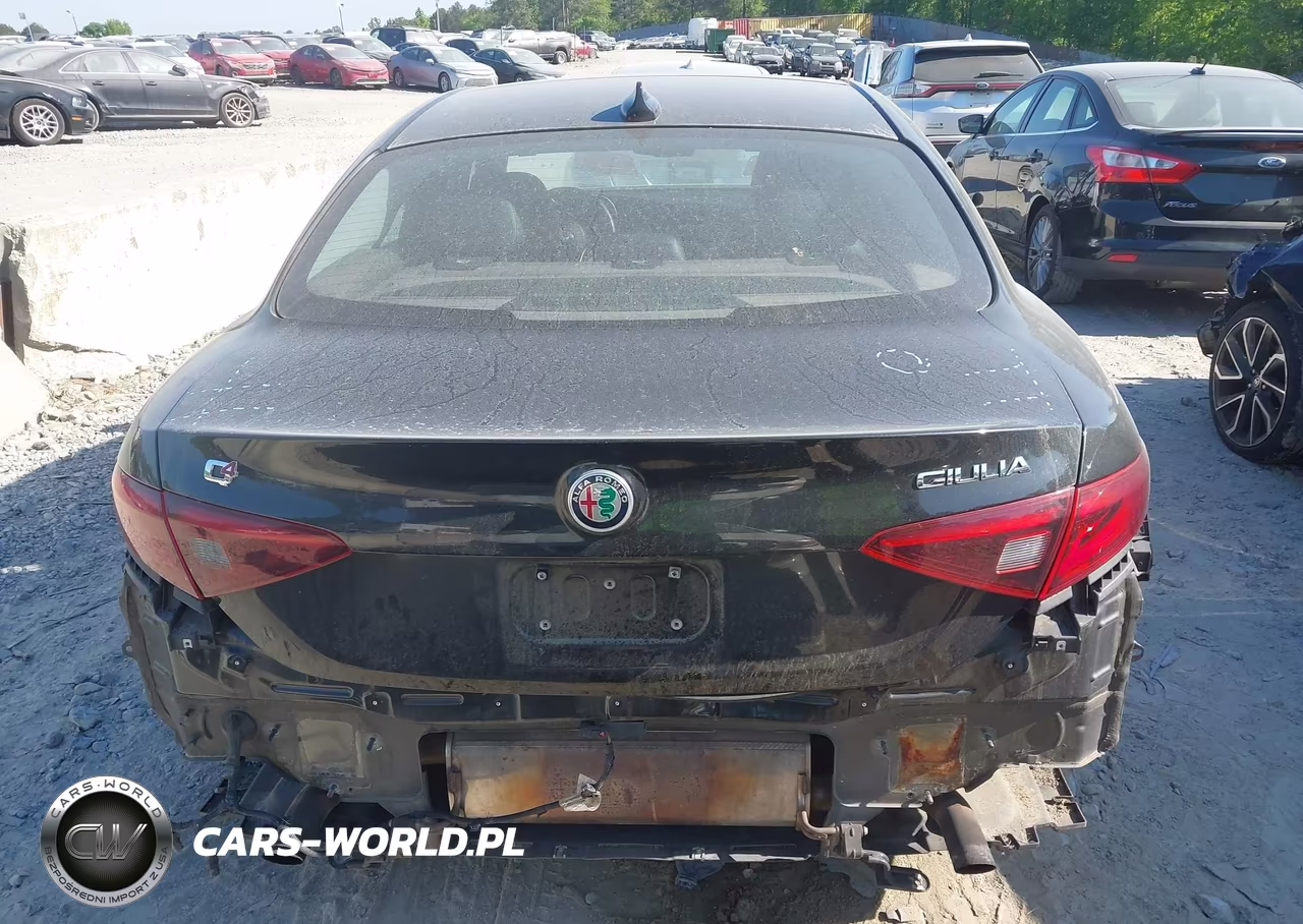 2017 Alfa Romeo Giulia Ti Awd VIN:ZARFAEENXH7538433 - 16