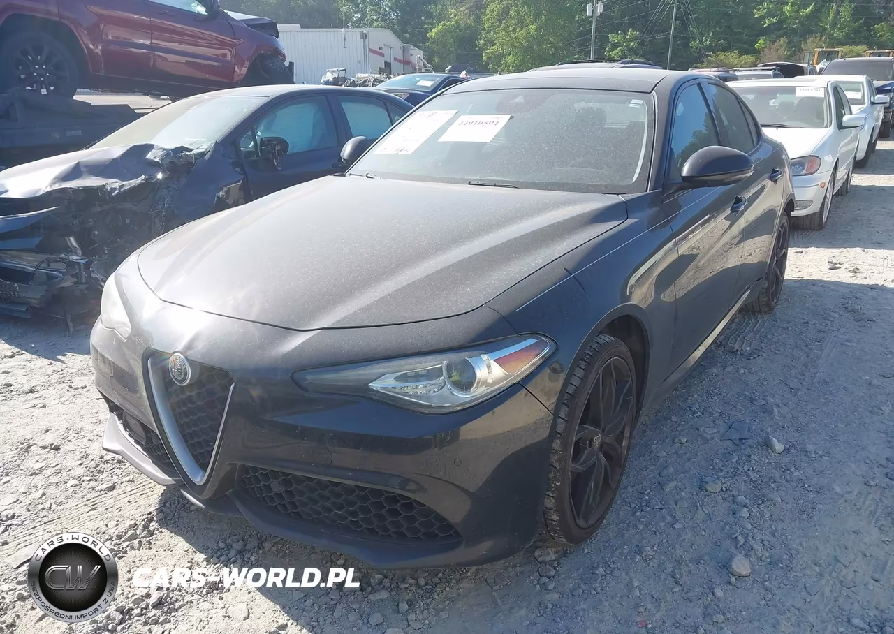 2017 Alfa Romeo Giulia Ti Awd VIN:ZARFAEENXH7538433 - 2