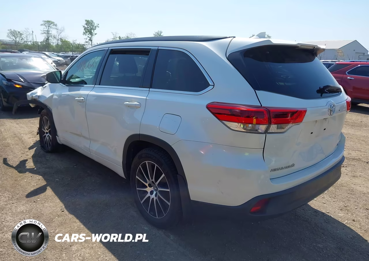 2018 Toyota Highlander Se VIN:5TDJZRFH3JS536757 - 3