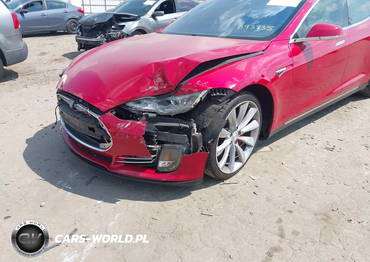 2015 Tesla Model S 85D-P85D VIN:5YJSA1H45FF093935 - 6