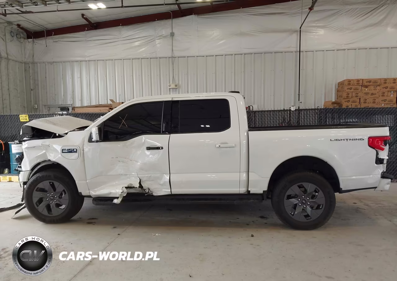 2025 Ford F-150 Lightning Lariat VIN:1FT6W5L78SWG28208 - 15