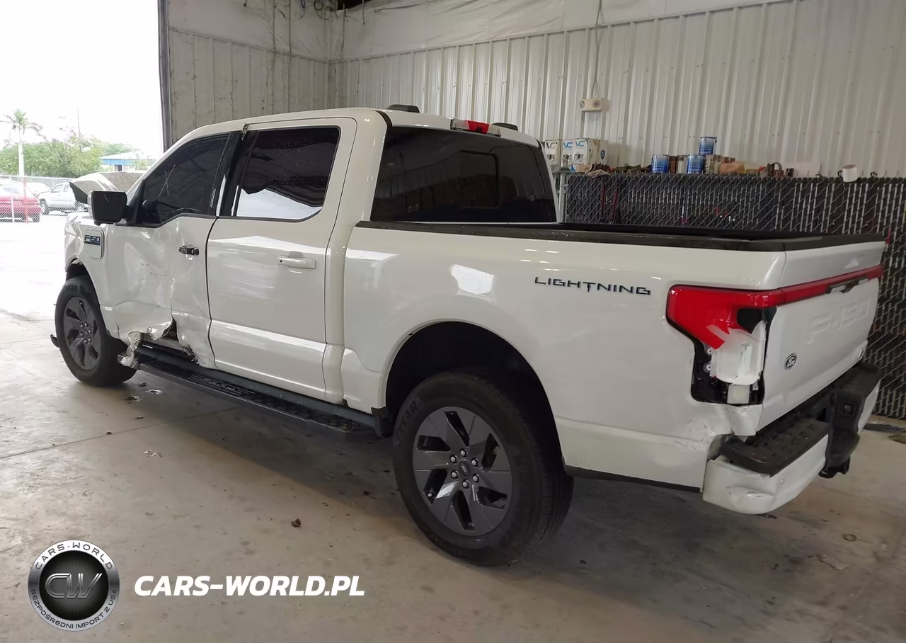 2025 Ford F-150 Lightning Lariat VIN:1FT6W5L78SWG28208 - 3