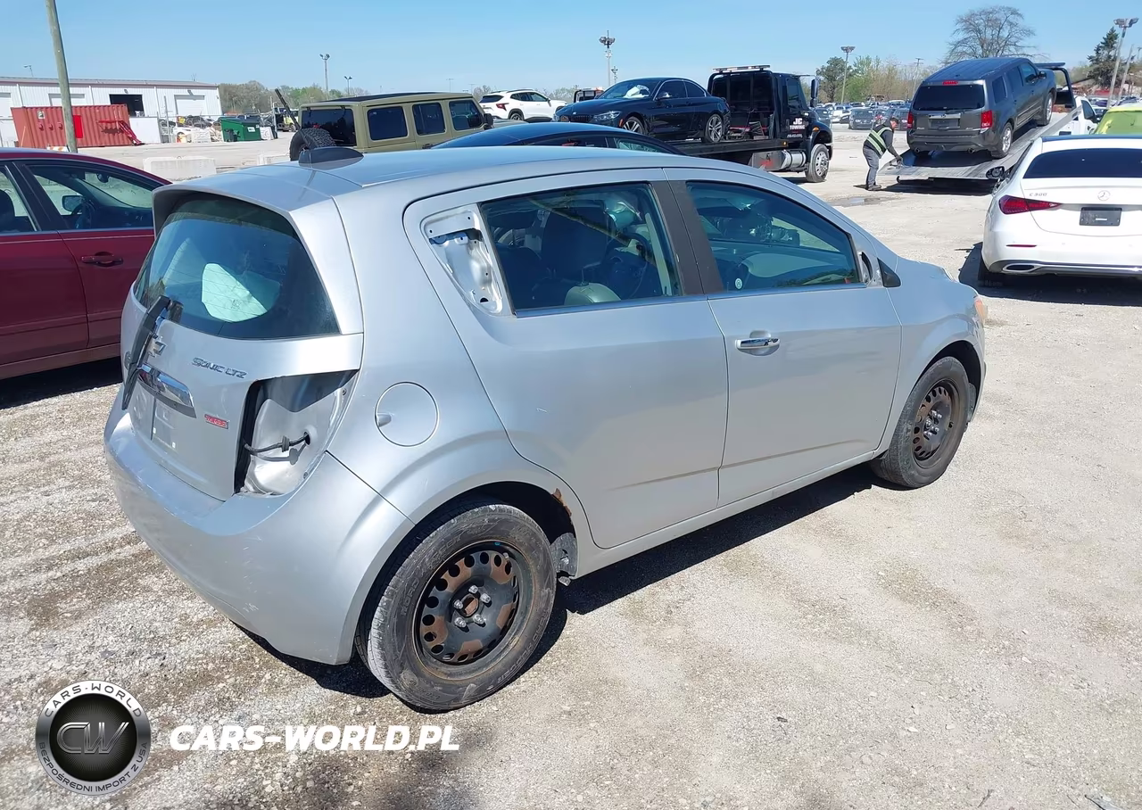 2015 Chevrolet Sonic Ltz Auto VIN:1G1JE6SB2F4131805 - 4