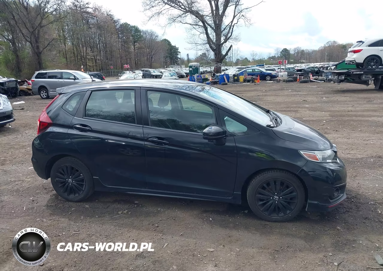 2018 Honda Fit Sport VIN:3HGGK5H62JM702173 - 13