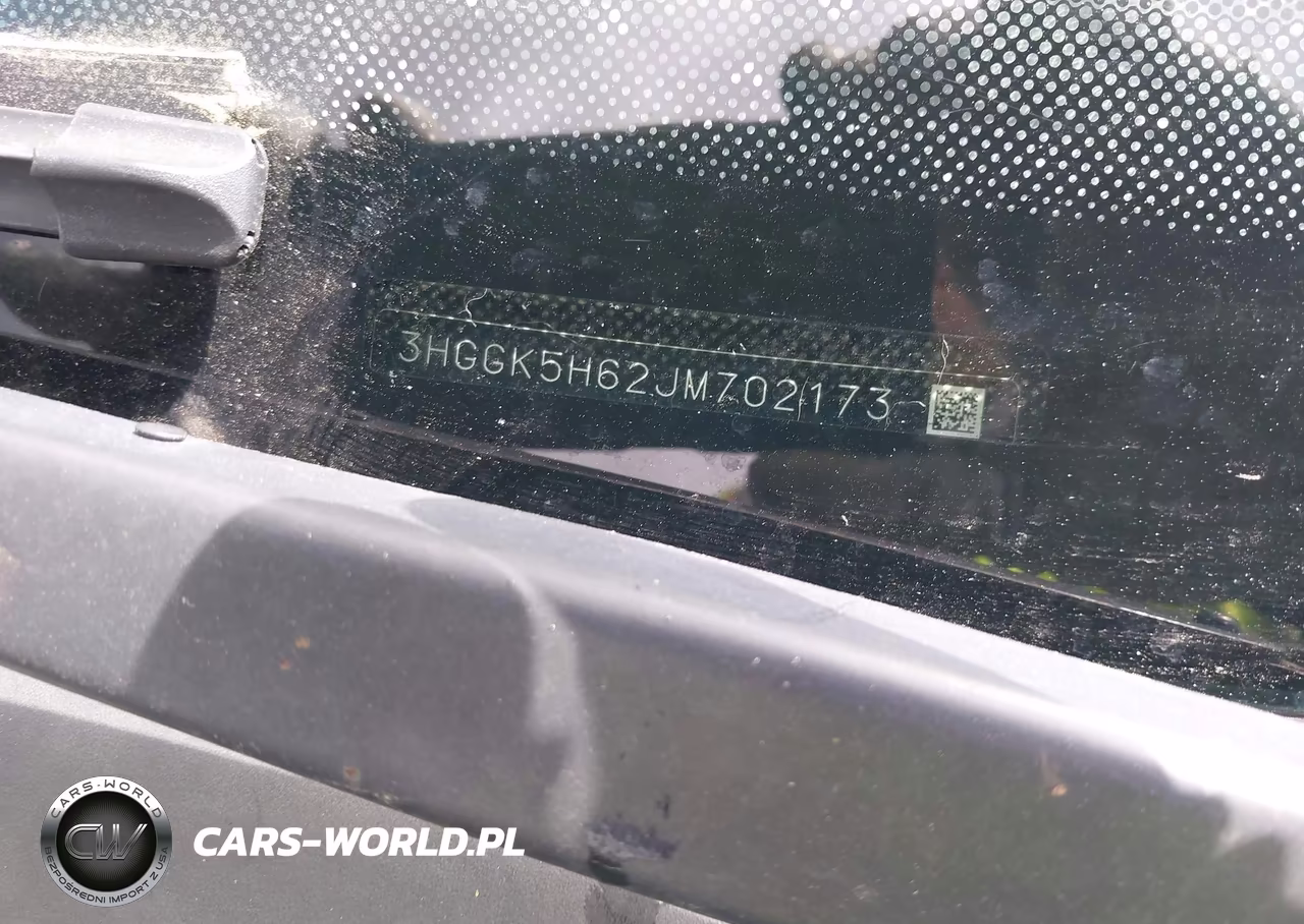 2018 Honda Fit Sport VIN:3HGGK5H62JM702173 - 17