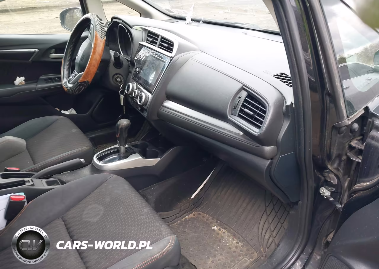 2018 Honda Fit Sport VIN:3HGGK5H62JM702173 - 5