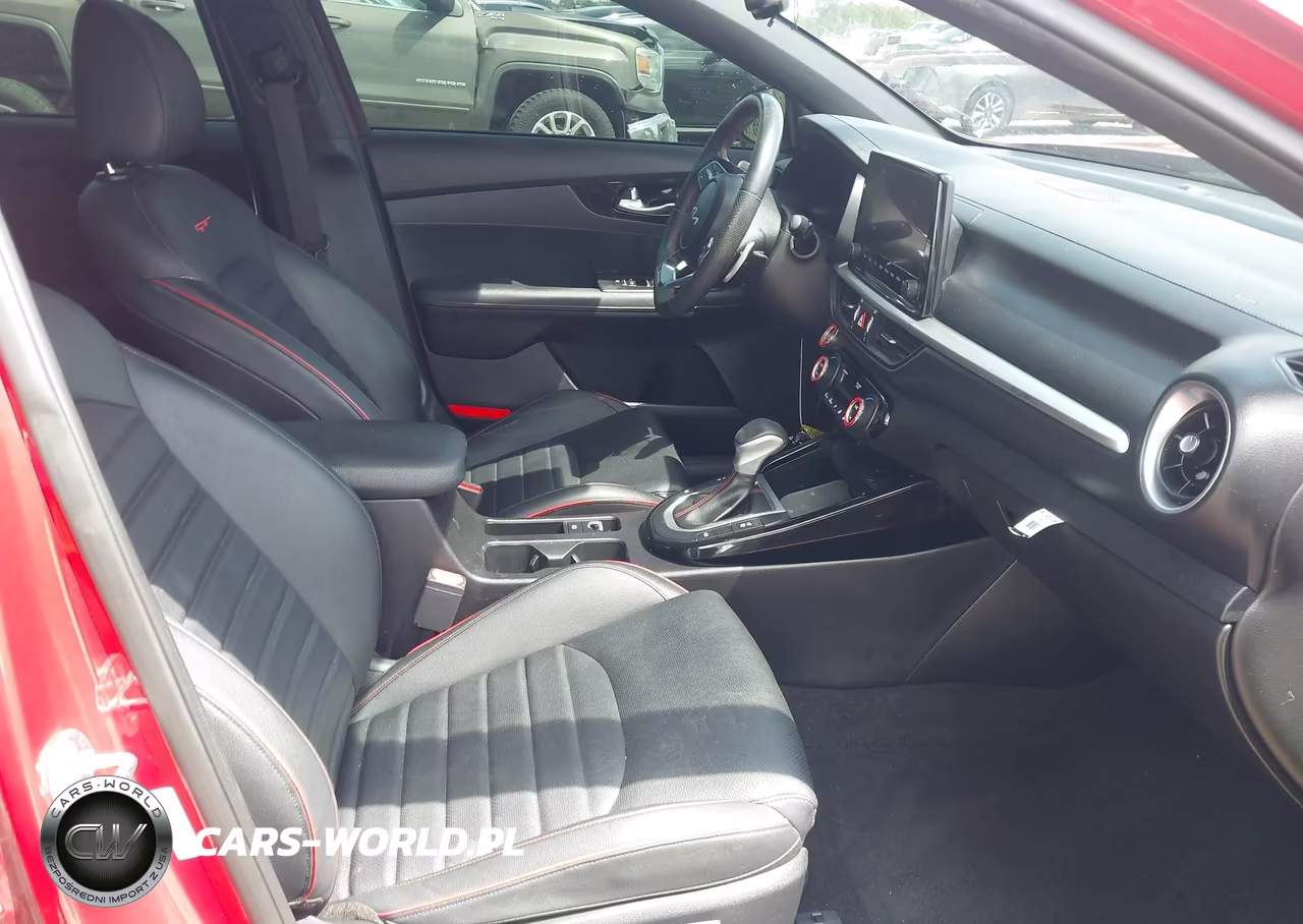2023 Kia Forte Gt VIN:3KPF44AC4PE656539 - 5