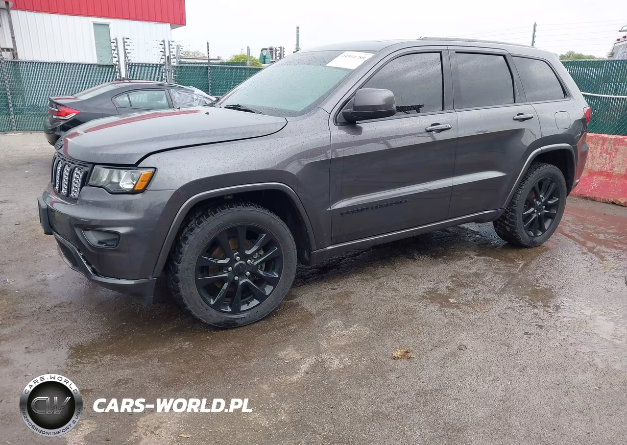2017 Jeep Grand Cherokee Altitude 4X4 VIN:1C4RJFAG2HC704889 - 2