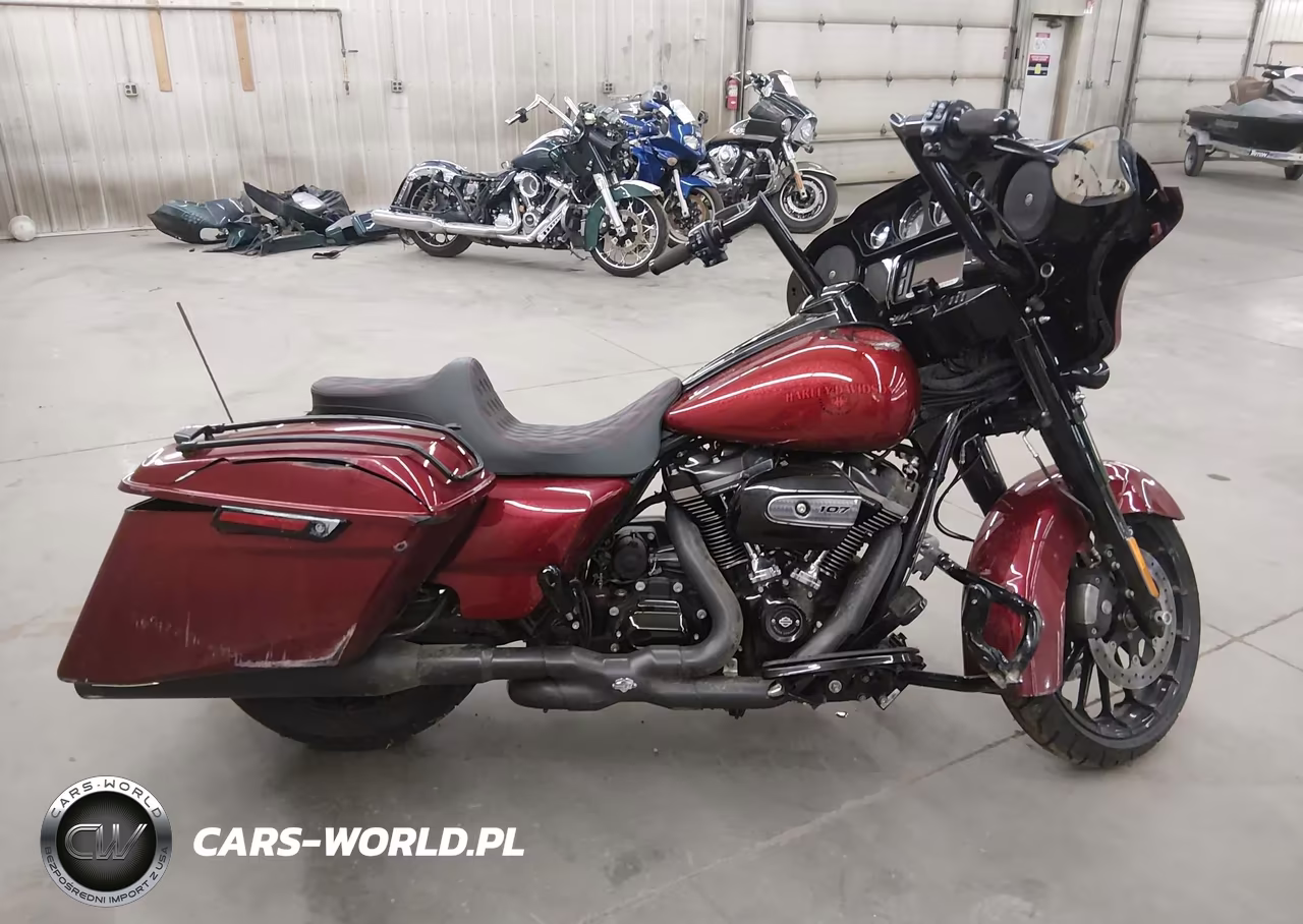 2018 Harley-Davidson Flhxs Street Glide Special VIN:1HD1KRC19JB666012 - 13