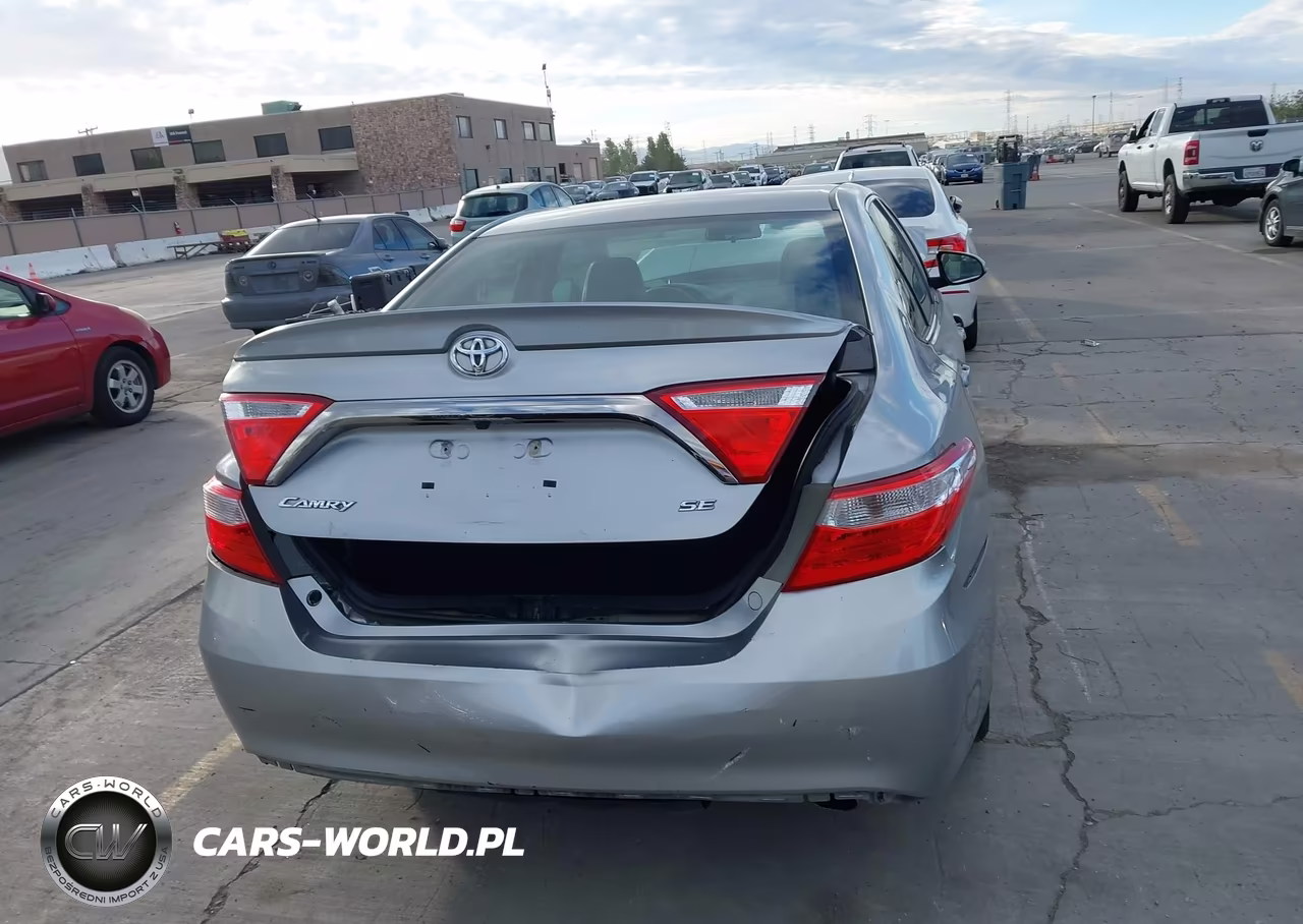 2017 Toyota Camry Se VIN:4T1BF1FK2HU641611 - 17