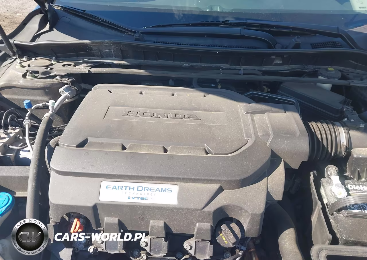 2016 Honda Accord Touring VIN:1HGCR3F9XGA025147 - 10